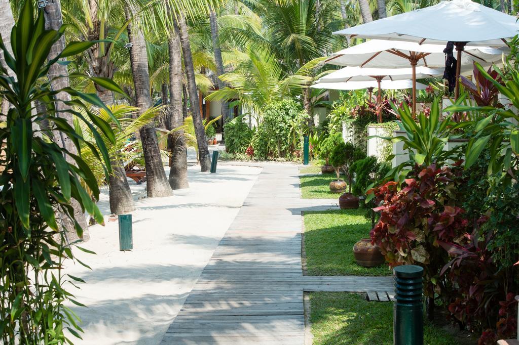 Bayview - The Beach Resort Ngapali Bagian luar foto